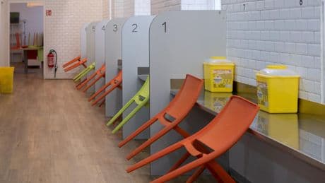 Drogues : à Paris, l’avenir de la « salle de shoot » inquiète soignants et consommateurs
