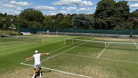 Qué imagen: Alcaraz entrena al lado de Djokovic... y luego llega Sabalenka