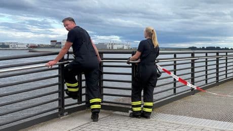Dramatische Szenen in Hamburg - Drei Schwimmer gehen in 77 Minuten unter