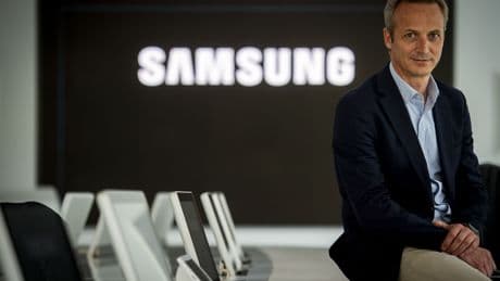 Samsung: "Estamos capeando la caída del sector gracias a la gama alta"