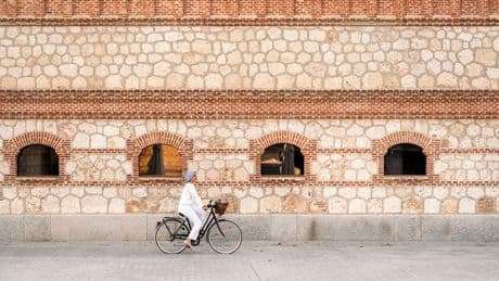 World Bike Day: quando pedalare diventa il nuovo lusso esperienziale