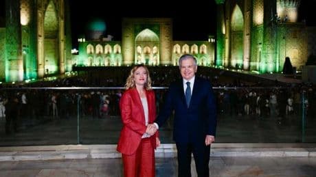Meloni, la missione in Uzbekistan e Kazakistan. Obiettivi: energia e terre rare