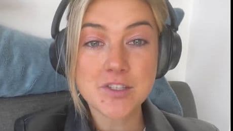 Rhiannon arbeitet 10 Minuten in neuem Job - dann wird sie aus kuriosem Grund gekündigt
