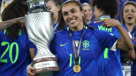 La prensa se rinde a la brasileña Marta: "La 'Rainha' es inmortal"