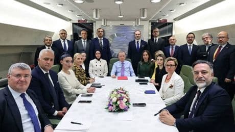Son Dakika... Erdoğan'dan flaş açıklamalar... CHP'li belediyeleri hedef gösterdi, Kılıçdaroğlu hakkında konuştu!