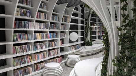 Ouverture d’une bibliothèque dans le métro de Varsovie pour oublier les écrans le temps d’un livre