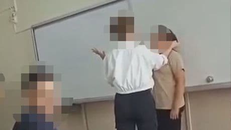 Öğretmenden kız öğrenciye sözlü ve fiziksel şiddet