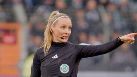 ARD-Doku über die Schiedsrichter des DFB: Alle sehen zu, nie kann man es ihnen recht machen