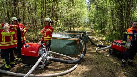 Katastrophenfall in Erlangen ausgerufen - 40.000 Quadratmeter Wald in Flammen
