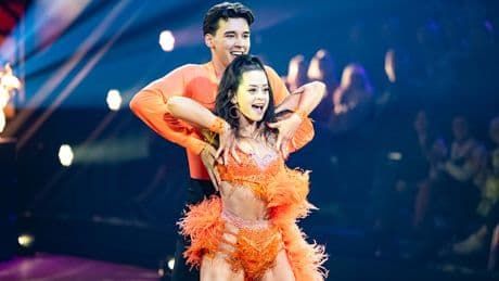„Let’s Dance“-Star Malika Dzumaev - Bandscheibenvorfall an der Halswirbelsäule!