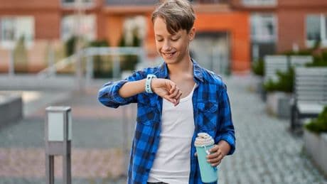 Meilleures montres connectées pour enfant à saisir pour moins de 80 € : les bons plans du moment