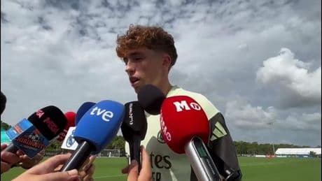 Víctor Muñoz y su problema con las redes sociales tras el Clásico: &quot;El club se portó muy bien conmigo&quot;