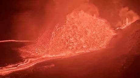 Auf Hawaii - Mega-Vulkan spuckt wieder Lava-Fontänen