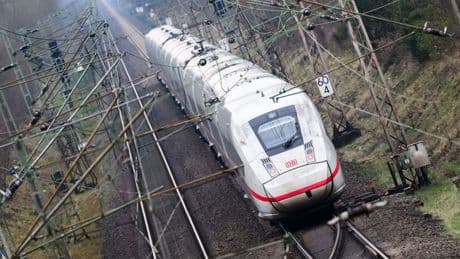 Ausfälle und Umleitungen: Bahnstrecke Hannover-Berlin nach Brand weiter beeinträchtigt