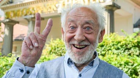 Leute: Hallervorden vor der 90: "Älter werden heißt länger leben"
