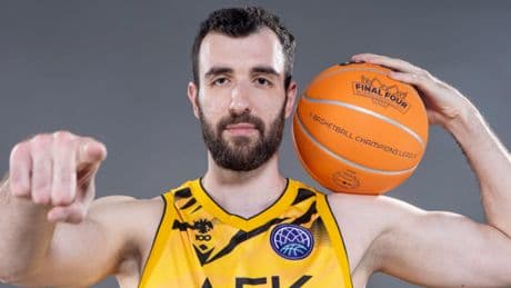 El Panathinaikos, a la espera de Valanciunas, firma a un ex del Burgos para su juego interior
