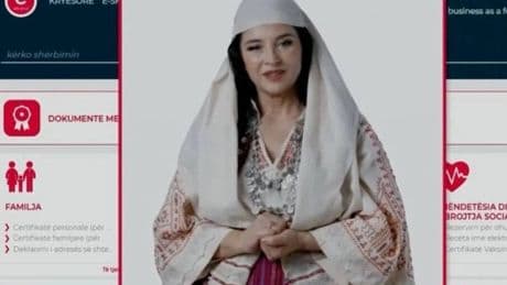 Arnavutluk'ta 'yapay zeka', kabineye bakan olarak atandı