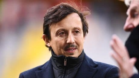 "Elles sont très mal tirées": le coup de gueule de Longoria sur le traçage des lignes de la VAR en Ligue 1