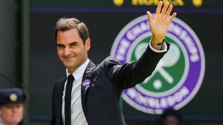 Roger Federer's 'embarrassing' Wimbledon wardrobe malfunction left him red faced