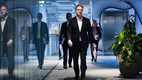Volgens ING-topman Van Rijswijk is aandelen inkopen ook goed voor klanten