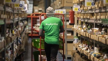 Naturitas y sus empleados acuerdan indemnizaciones ante el cierre de la planta de Massanes (Girona)