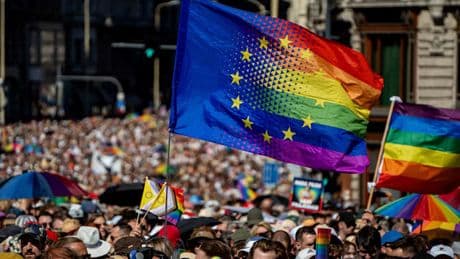 „Schwerer Schlag“ – Ungarische Polizei verbietet Pride Parade