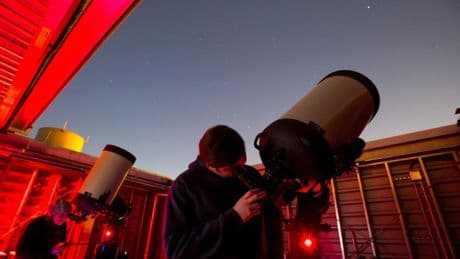 Une exoplanète découverte grâce à l’astronomie participative