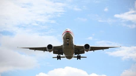 Azerbaycan Hava Yolları, Tahran ve Tel Aviv uçuşlarını iptal etti
