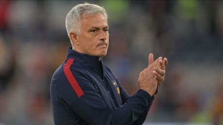 Mourinho'nun "Şampiyon sezon başında belliydi" sözleri stüdyoyu karıştırdı!