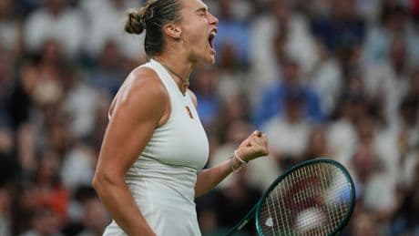 Sabalenka y las raquetas destrozadas en Wimbledon: "No, la multa es decisiva aquí..."