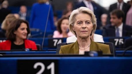 AP'de Gazze için "kırmızı protesto"da Von der Leyen İsrail'e tepkisizliği için eleştirildi