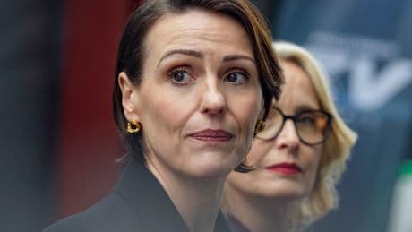 Hostage review – Chic Suranne Jones thriller is let down by a wonky storyline