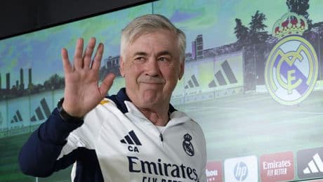 El Bernabéu despide y homenajea a Ancelotti y Modric ante la Real Sociedad