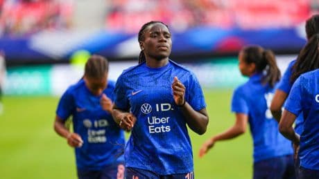 Euro féminin : Bacha de retour à l’entraînement avec les Bleues, Mbock toujours à l'écart