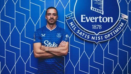 Oficial: Grealish, cedido al Everton tras su fichaje fallido por el City