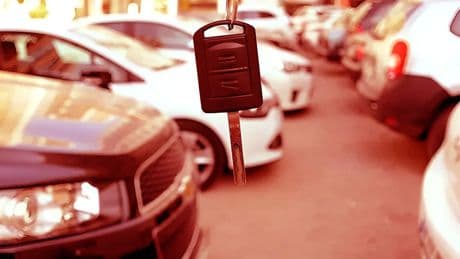 İkinci el araba alacaklar dikkat: 2025'te en az değer kaybeden modeller açıklandı