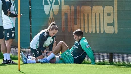 Wieder das Knie! - Sorgen um Werder-Wöber