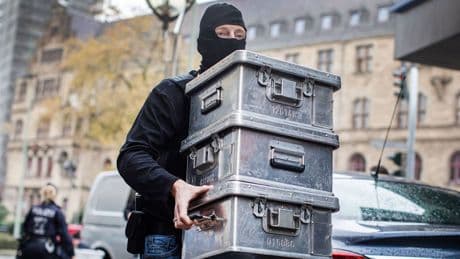 Illegales Geldsystem  - Millionen-Schmuggel aus Deutschland über „Hawala“