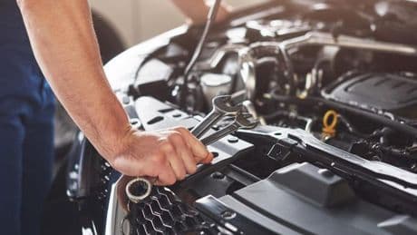 ¿Te vas de vacaciones? Estas son las 8 cosas que debes revisar en tu coche
