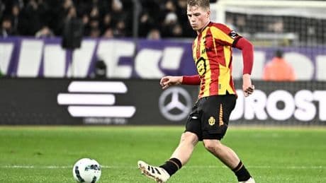Stephen Welsh wanted for permanent Celtic transfer exit as club make signing top priority