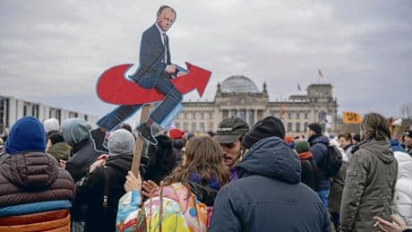 Rechtsruck | Ab aus der Mitte