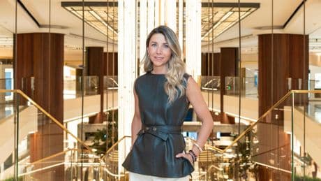 Eva Font (Galería Canalejas): "El cliente americano antes miraba menos los precios. Ahora es más prudente"