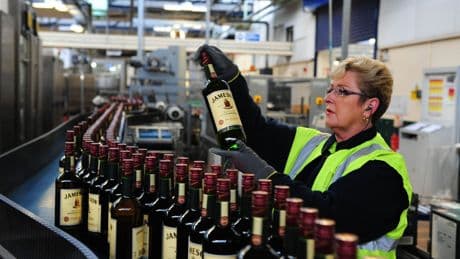 Pernod Ricard se dispara en Bolsa, a pesar de la caída de las ventas