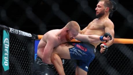 Reinier de Ridder sloopt ongeslagen Amerikaanse belofte in UFC: ‘Sean Strickland, jij bent aan de beurt!’