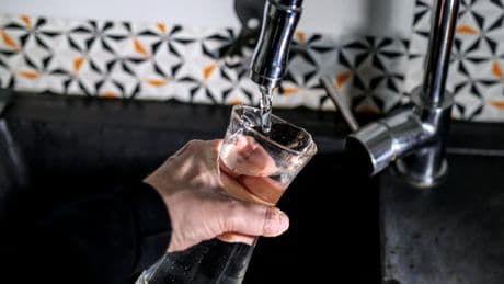 Eau potable : la France mise en demeure de respecter la directive européenne