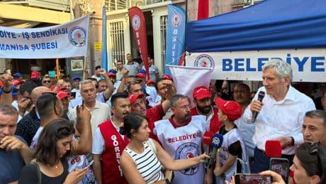 Belediye-İş Genel Başkanı Nihat Yurdakul direnişteki işçileri ziyaret etti: “Toplu sözleşme işçinin anayasasıdır”