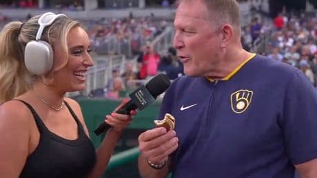 Brewers manager reveals he carries pancake in his pocket — before making reporter eat it