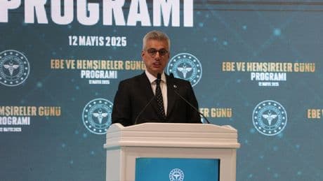 Bakan Memişoğlu duyurdu! Normal doğumla ilgili mobil uygulama geliyor