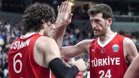 12 Dev Adam kazandı Yunanistan karıştı! Türkiye hezimeti sonrası manşetler!