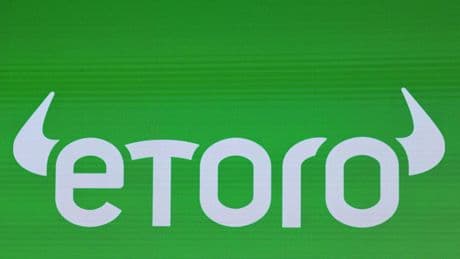 eToro lanza herramientas de IA para su plataforma de inversión